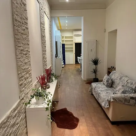 Spacious Three In Corso Vercelli, In The Center Apartmán
