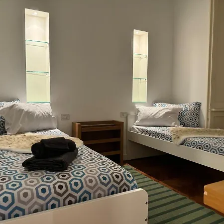 Spacious Three In Corso Vercelli, In The Center ミラノ